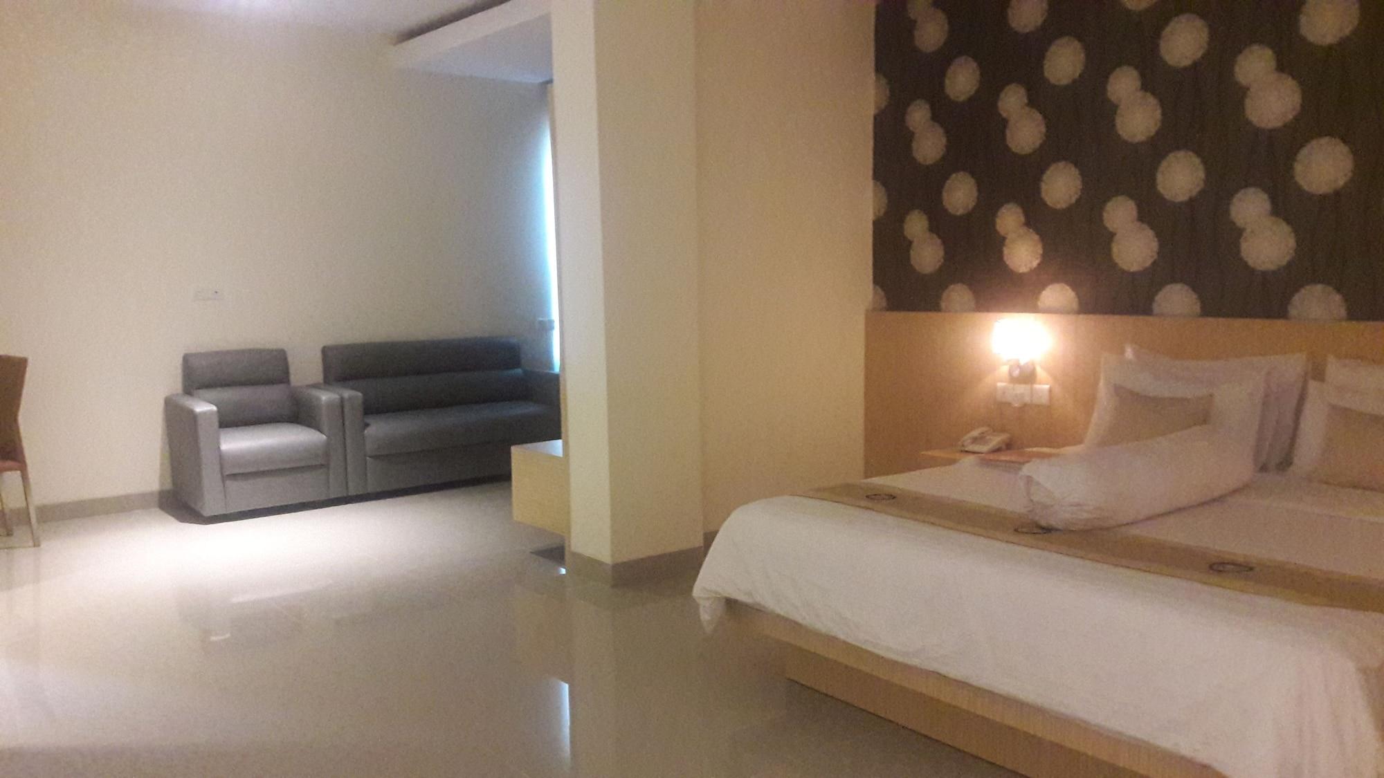 卡里班巴淡岛酒店 Batam 外观 照片